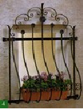 Кованые цветочники